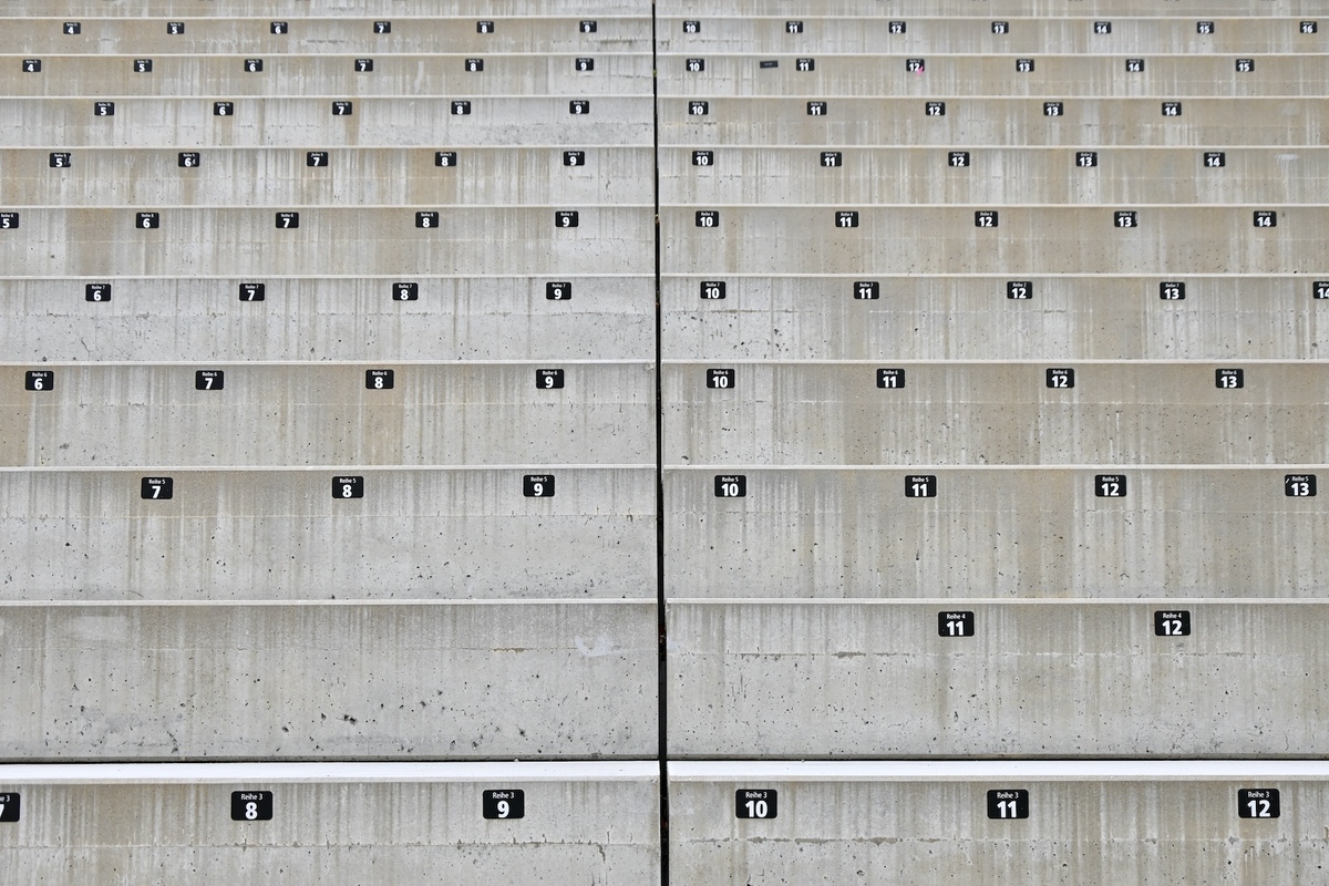 Steps without number