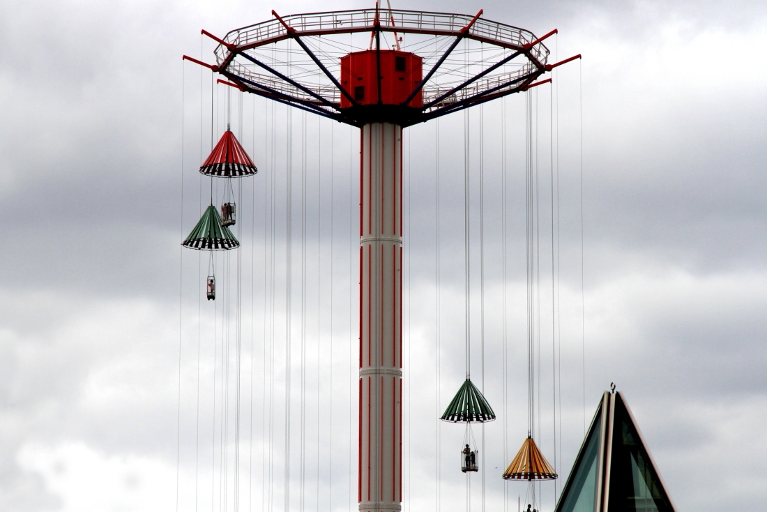 CAROUSEL