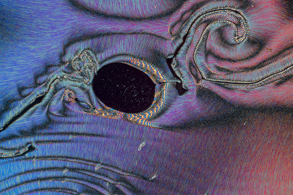 Microcrystals in polarized light, Ascorbic acid in a magnification scale of 20x / magnification approx. 250:1.