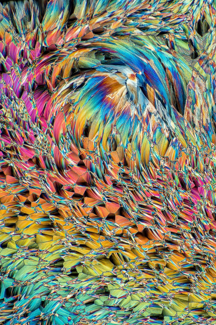 Microcrystals in polarised light.