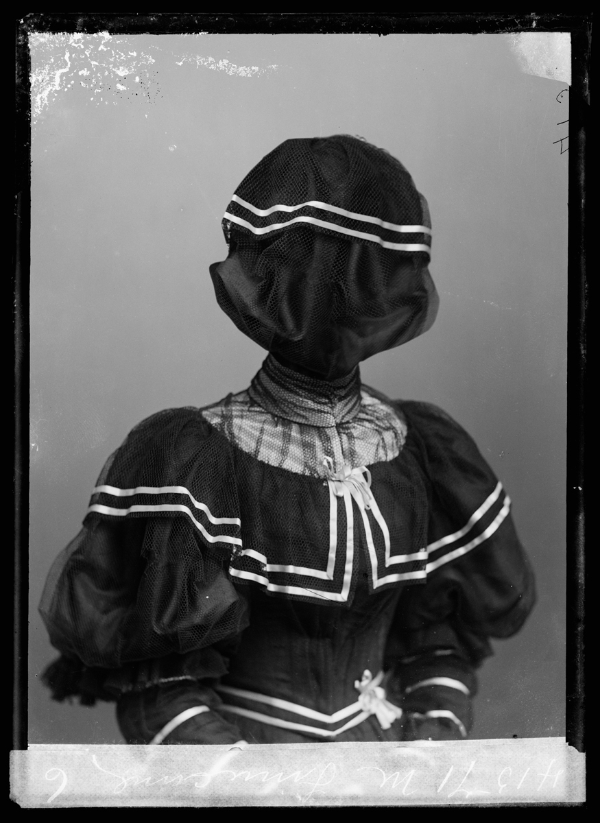 Anonymia