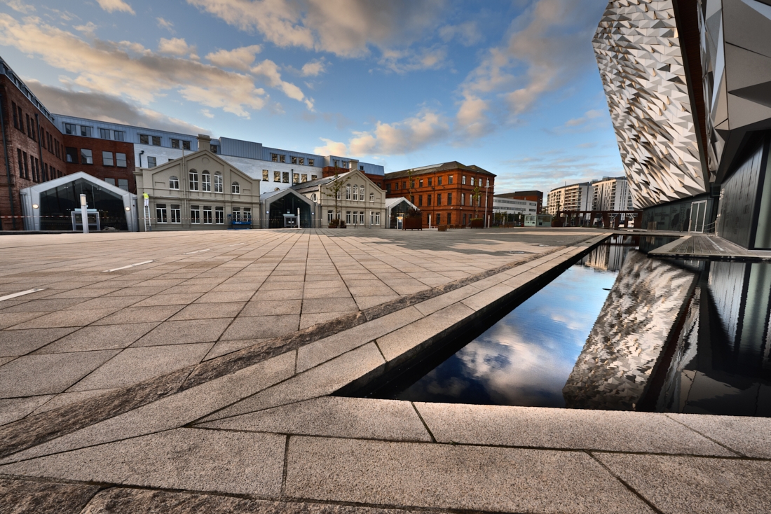TITANIC  SQUARE