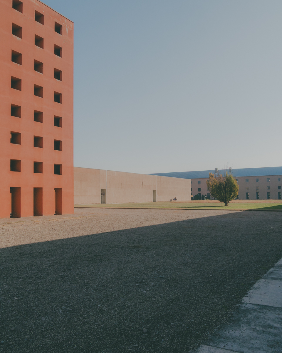 Geometries of Absence