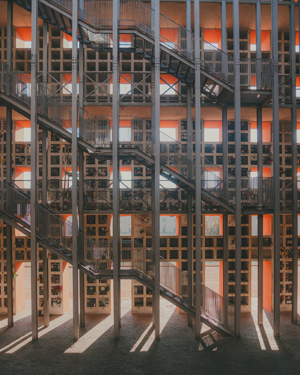 Geometries of Absence