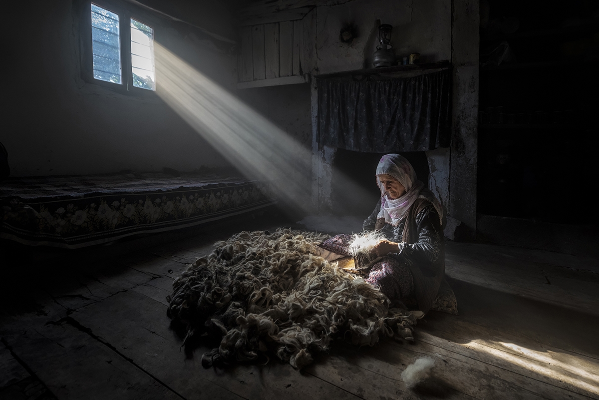 Anatolian woman spinning wool