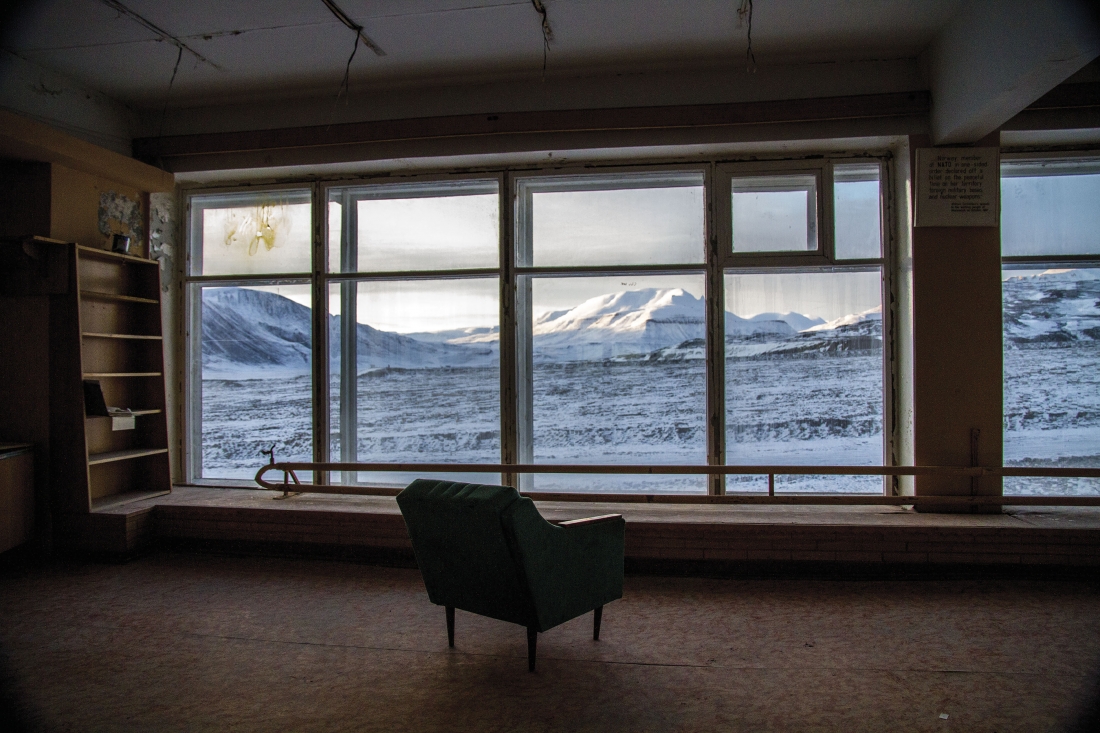 Modernist Observations in No Man's Land