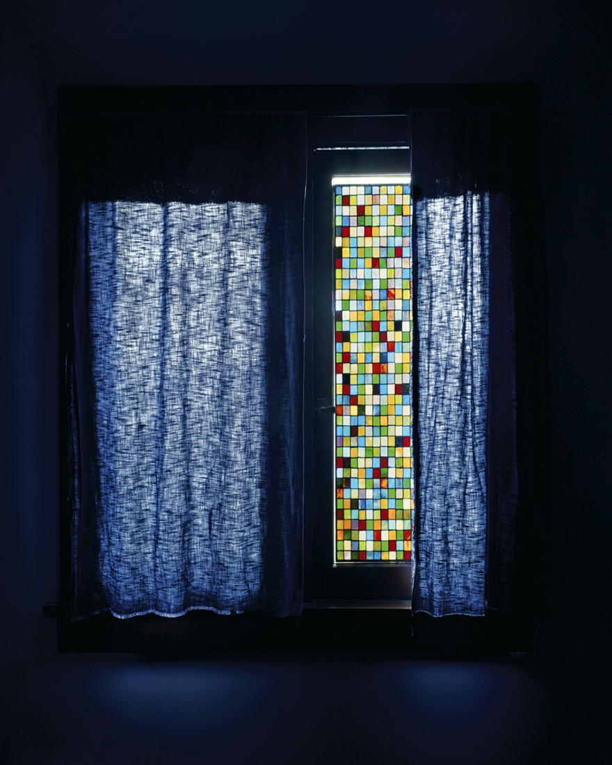 WINDOWS