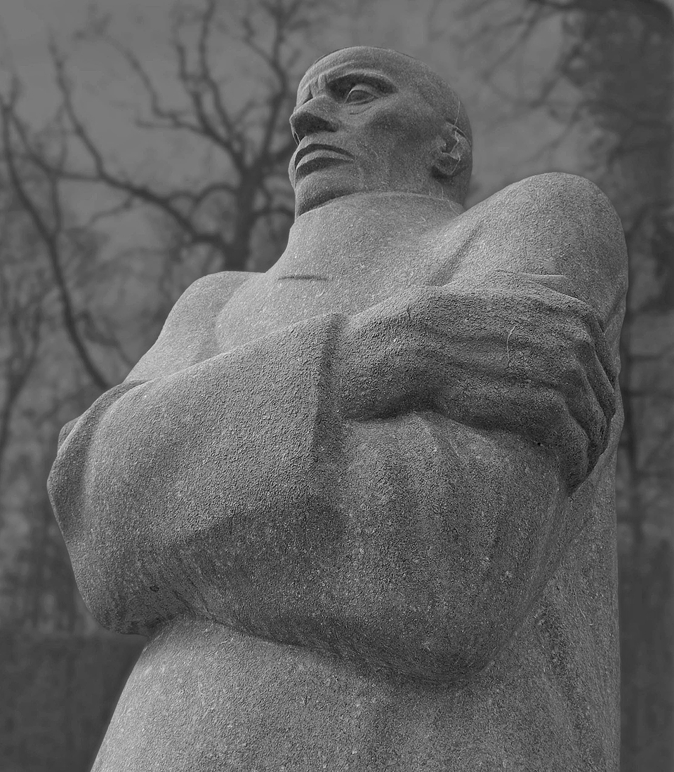 THE GRIEVING PARENTS   of Käthe Kollwitz 