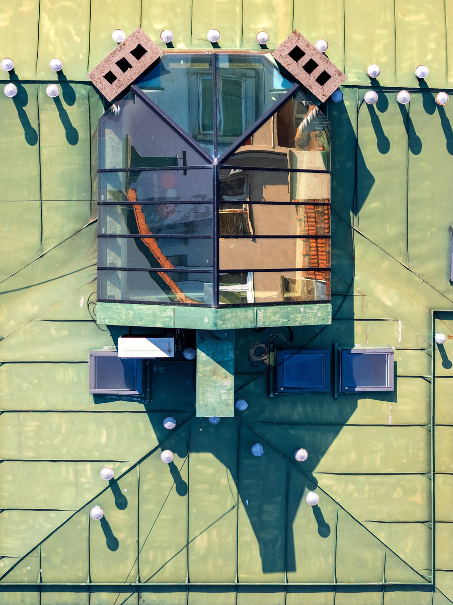 Urban Geometry from Above