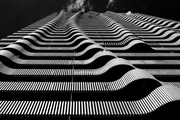 Facade worm